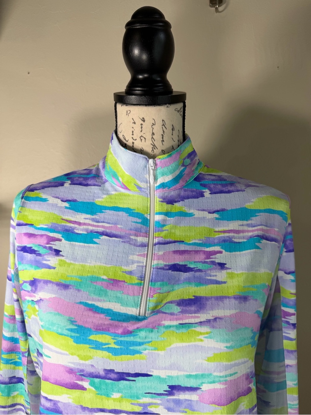 IBKUL Pastel Watercolor Quarter-Zip Pullover in Blue, Purple, Green, Pink - Picture 2 of 8
